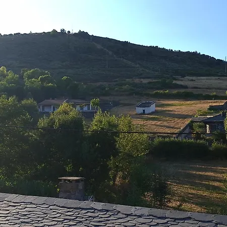 Casa Do Lello منزل للإقامة براغانسا